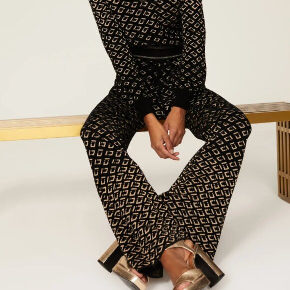 Diane von Furstenberg Verdi Flare Knit Pants (M) - Picture 4 of 4